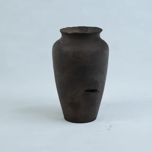 گلدان چوب گردو یک‌تکه