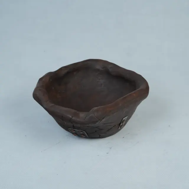 ظرف دفرمه تک‌نسخه چوب گردو یک‌تکه
